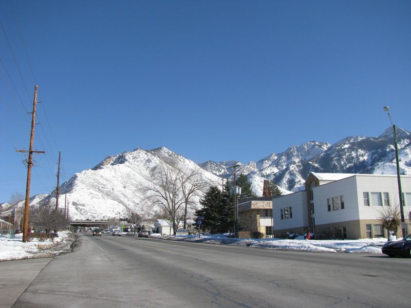 church_and_mountain_003