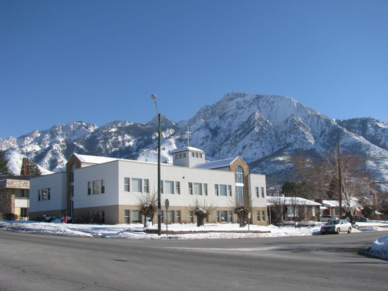 church_and_mountain_001